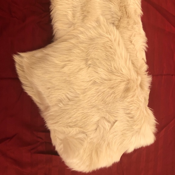 Mama Bridal Stool - Picture 4 of 7